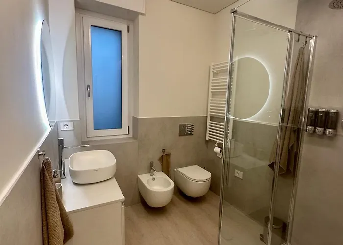 Trilocale Con Vista Mozzafiato Dimora Paroira Lägenhet *